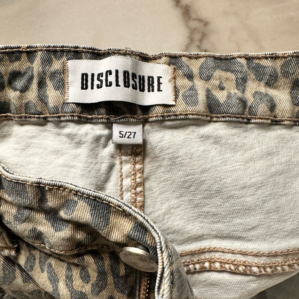 Leopard Print Denim pants - Picture 3 of 3